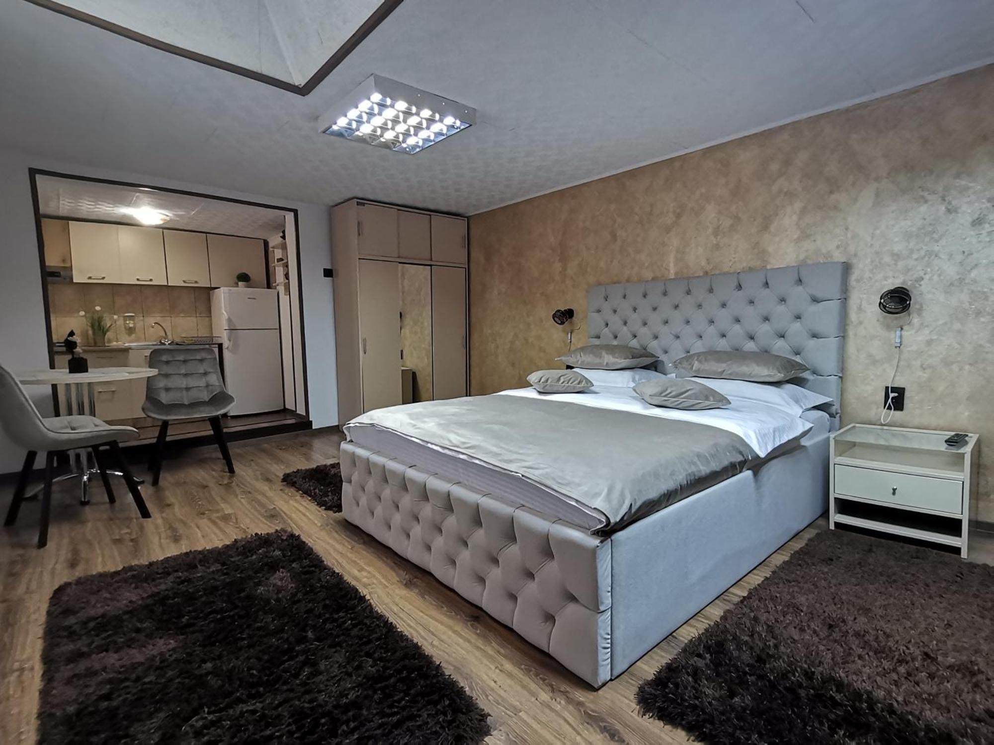 Shelby Accommodation -Adult Only- Σινάια Εξωτερικό φωτογραφία