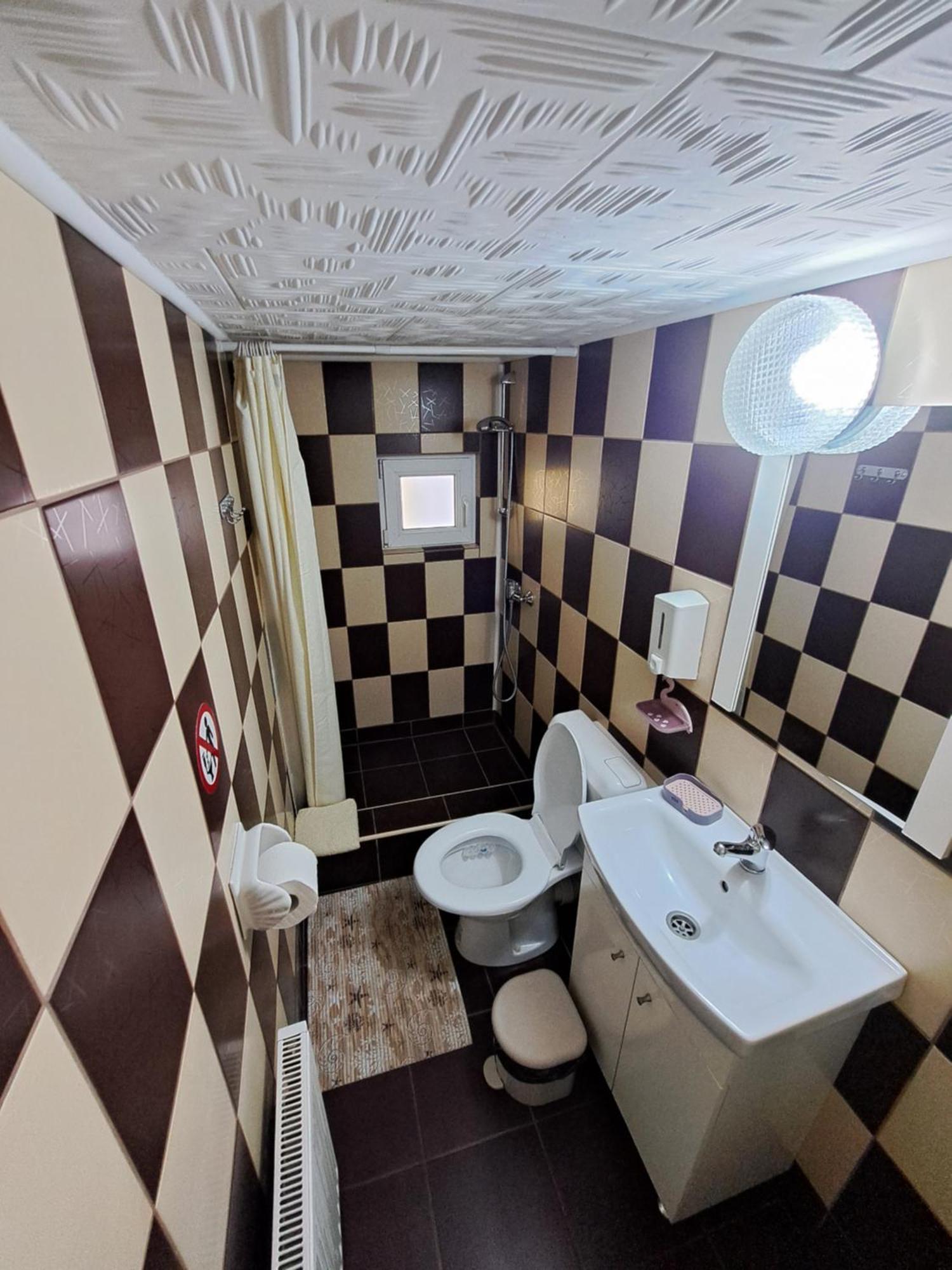 Shelby Accommodation -Adult Only- Σινάια Εξωτερικό φωτογραφία